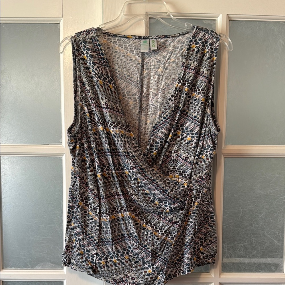 Aventura Sleeveless V-Neck Geometric Print Blouse - Black, White, Mustard